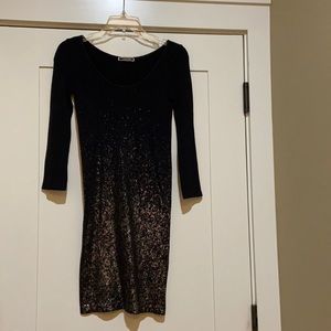 Nikibiki Long Sleeve Dress, Small